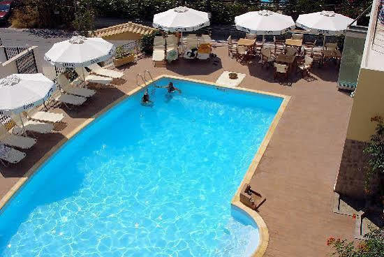 Hotel Afea Agia Marina  Buitenkant foto